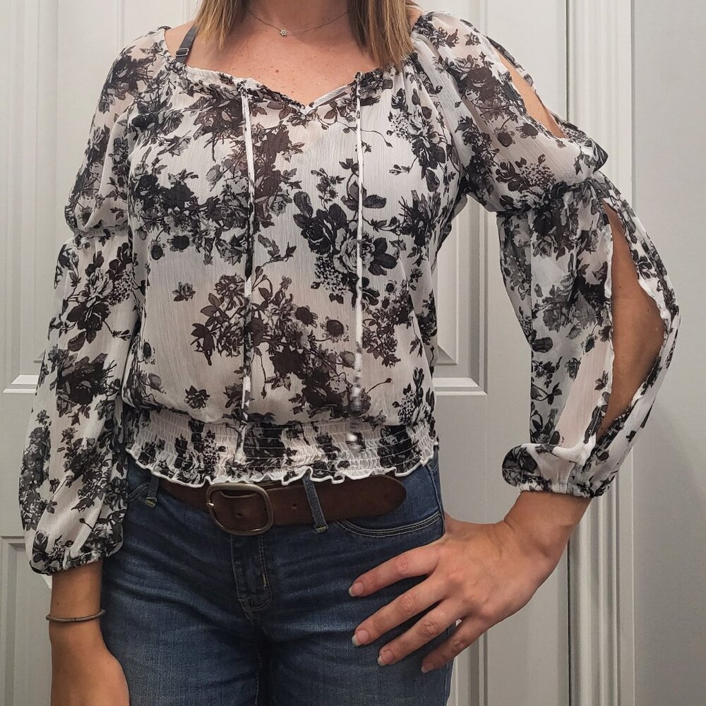 NWOT Black & White Floral Fashion Top